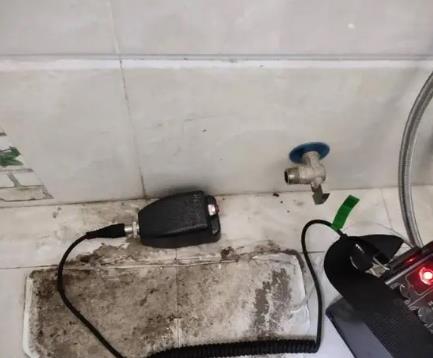 高州屋顶漏水维修公司分享下卫生间漏水的危害及解决方法